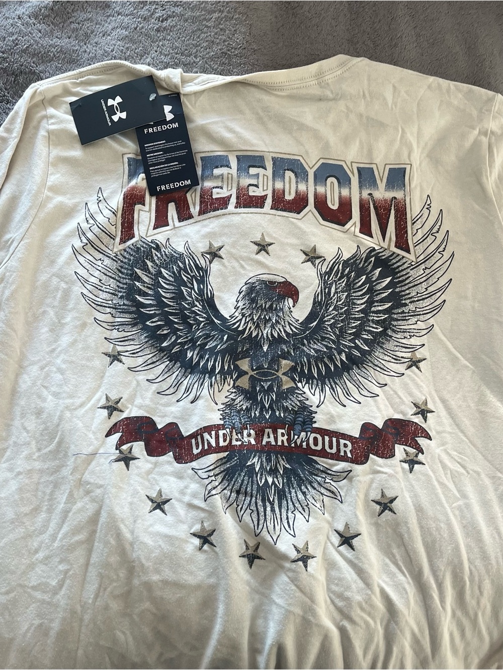 Under Armour Men’s White 'Freedom' Graphic Short-Sleeve Tee